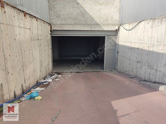 Akçaburgaz Sanayi'deki kiralık deponun fotoğrafı